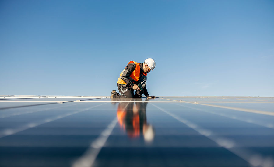 Engineer checks the solar penal